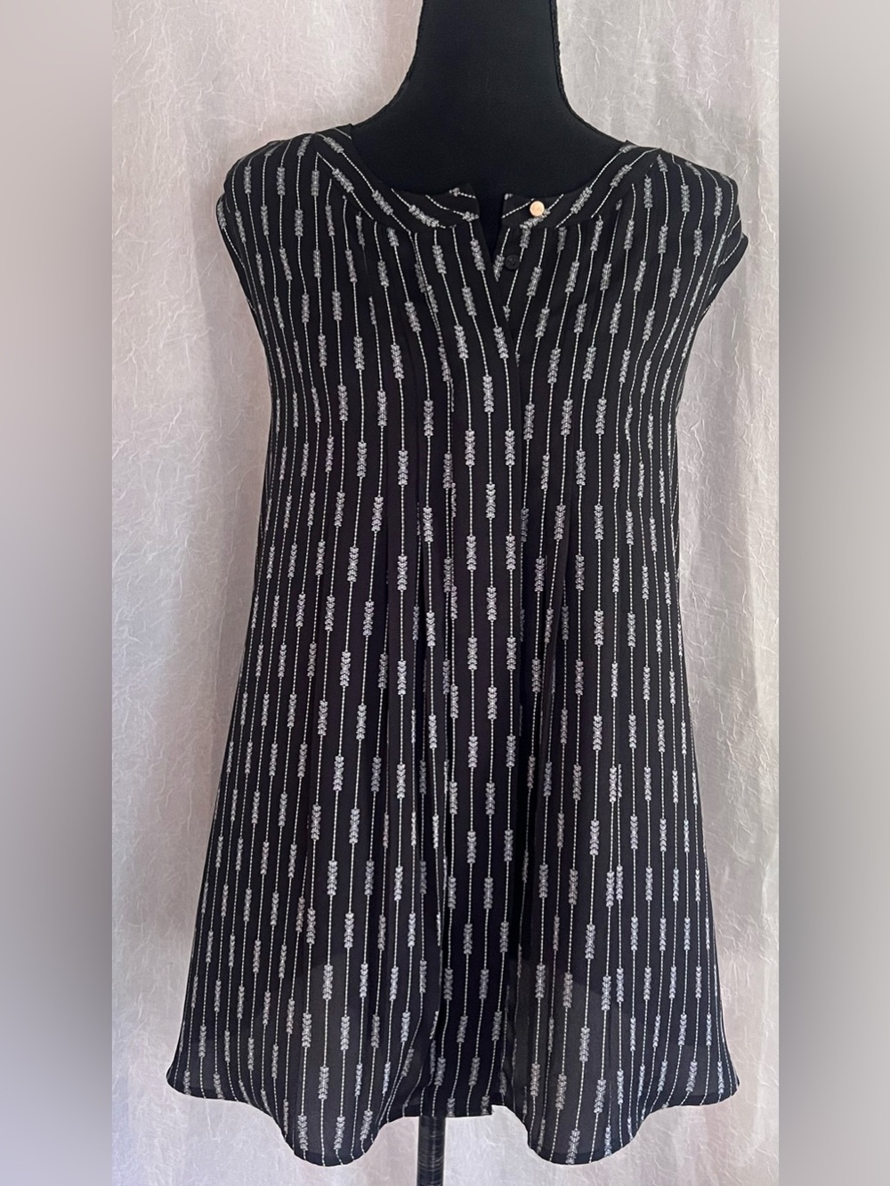 Lane Bryant black & white patterned tank